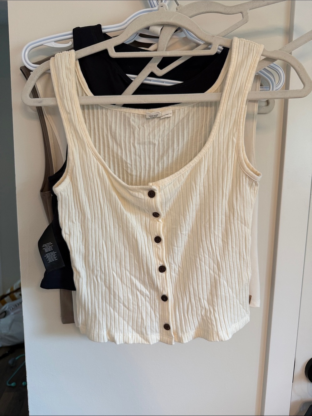 10 tree Ribbed Button-Front Tank Top - Cream